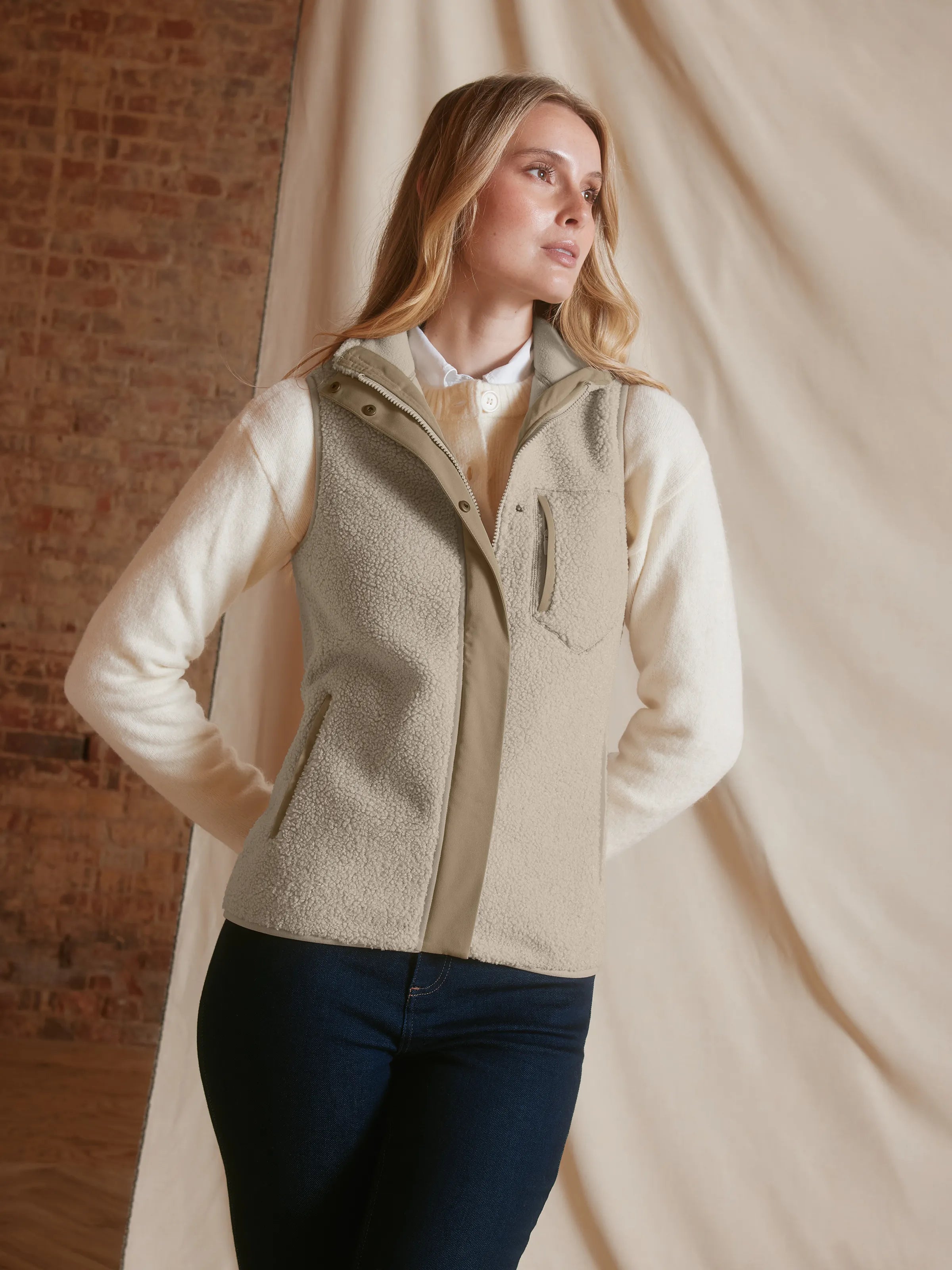 Agnes - Women's Fleece Gilet - Ecru | Fairfax & Favor