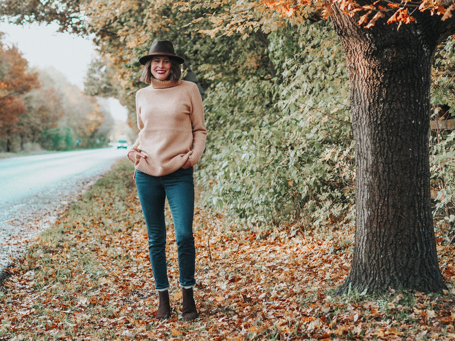 Styling the classic Chelsea Boot with Blooming Niki