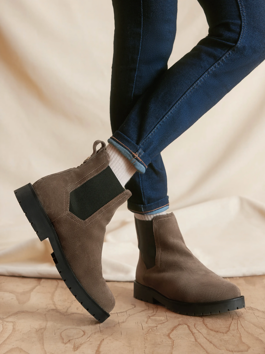 The Boudica - Women's Shearling Lined Ankle Boots - Fog Suede