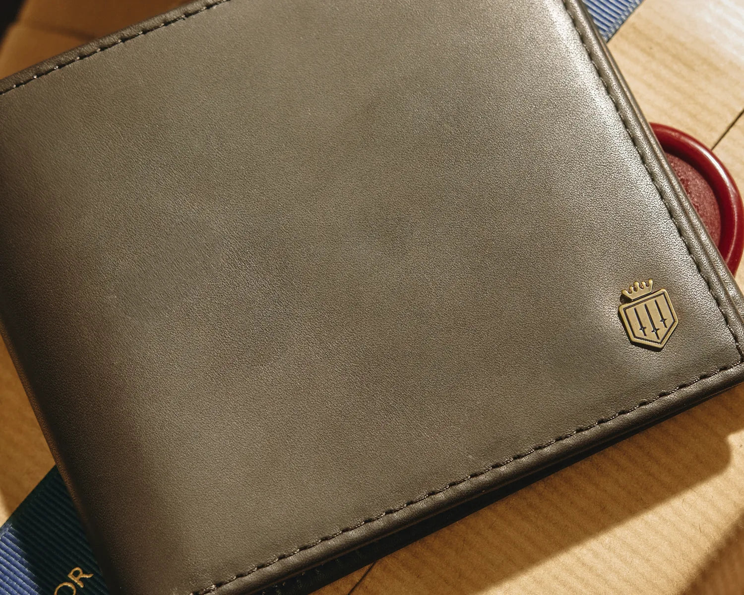 treat himWith our limited edition mahogany Westminster wallet.