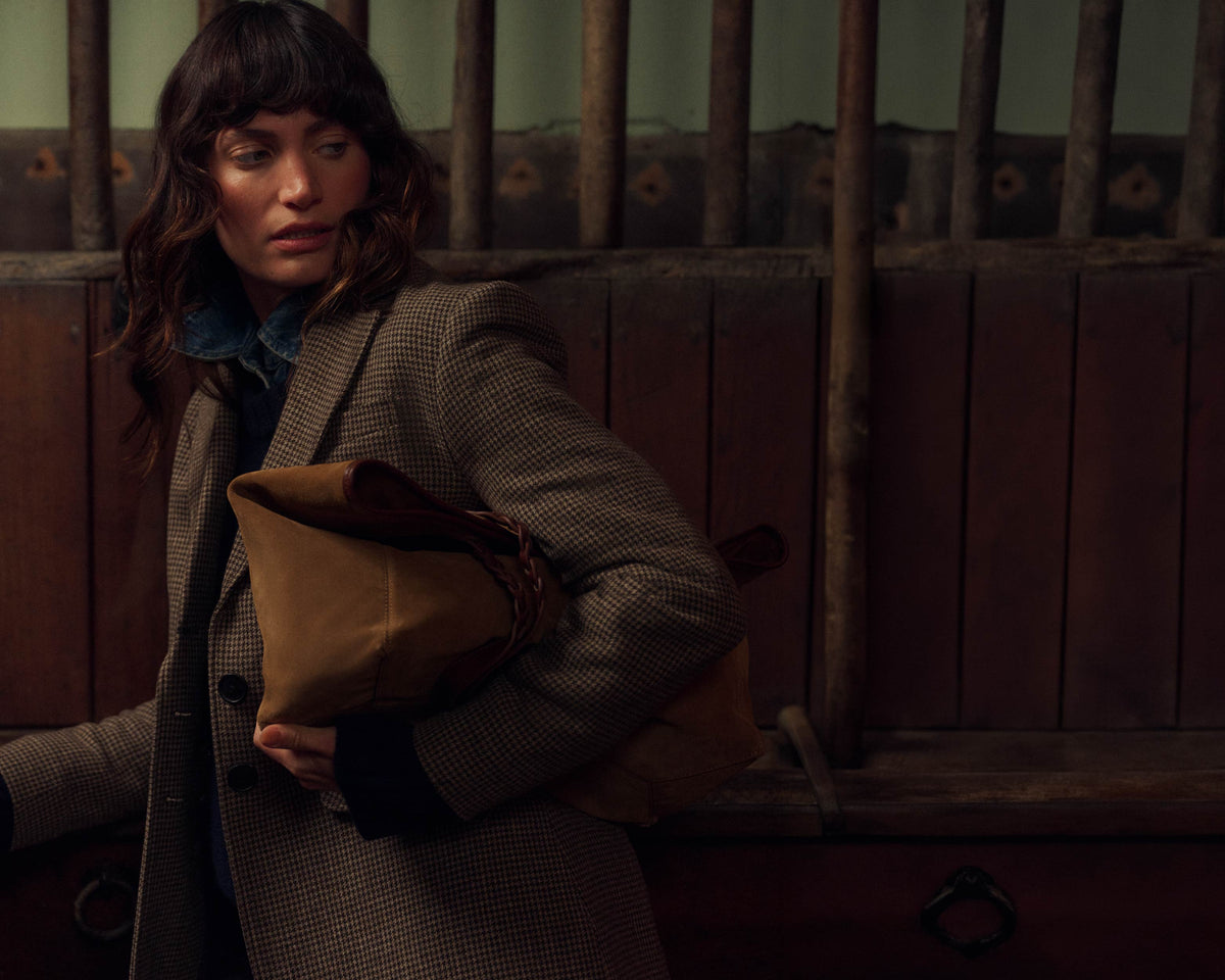 DISTINCTLY YOURSConsidered handbags with a sense of character.