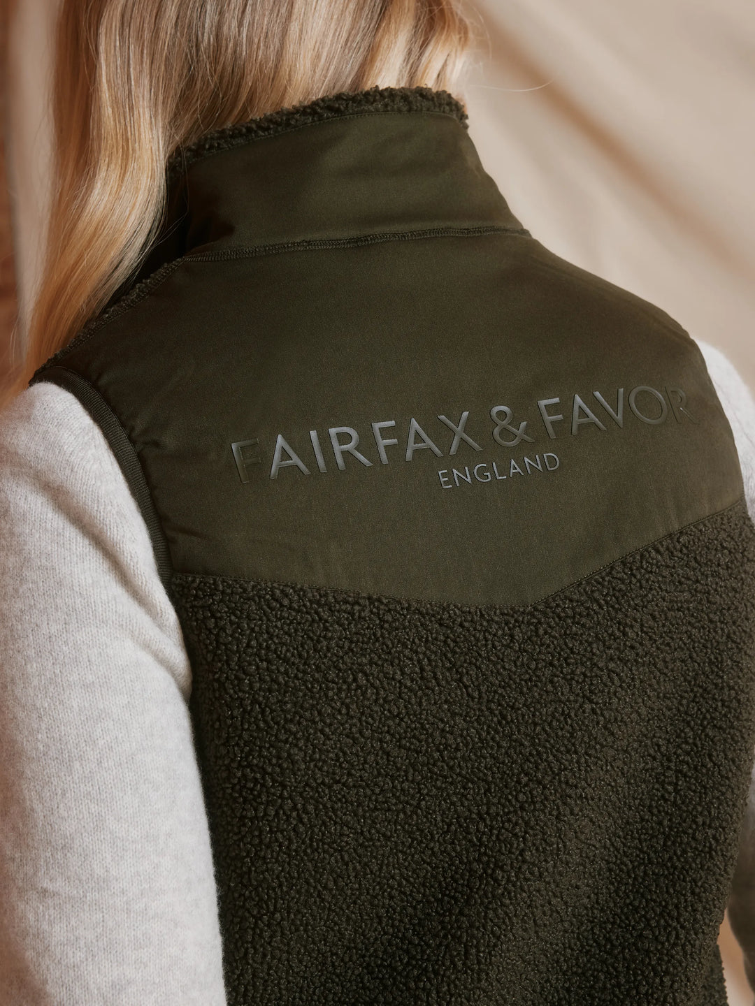 Agnes Fleece Gilet - Khaki - Jackets