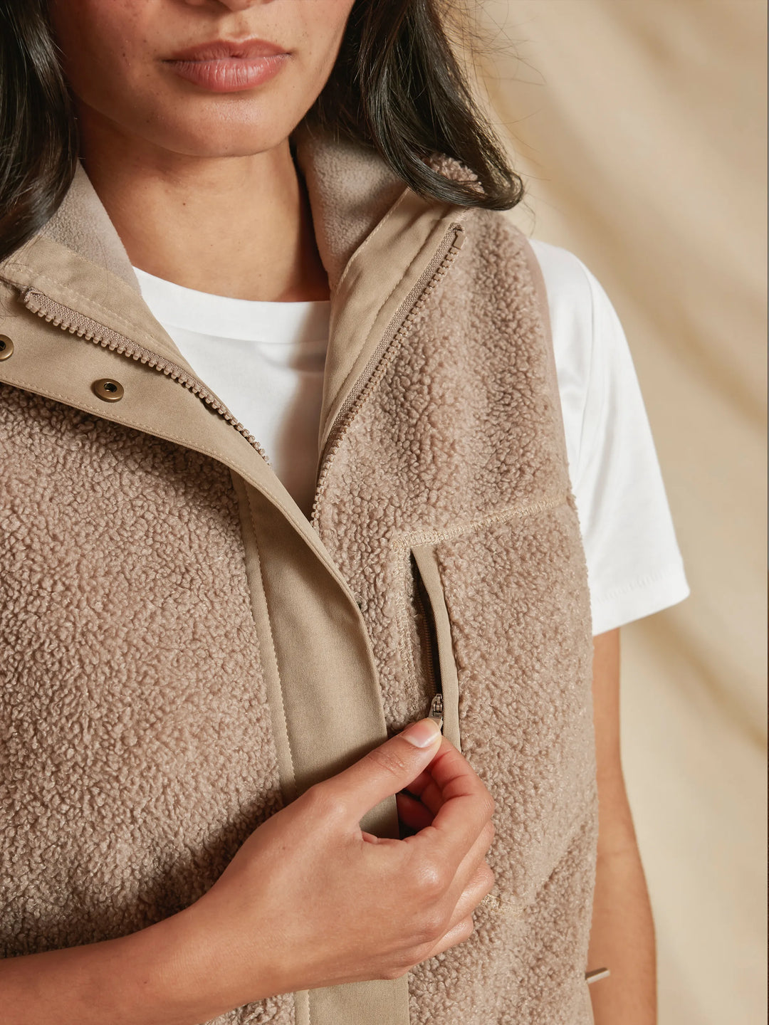 Agnes Fleece Gilet - Fawn - Jackets