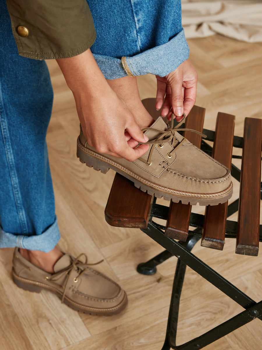 The Aldeburgh - Women's Deck Shoe - Fawn Nubuck