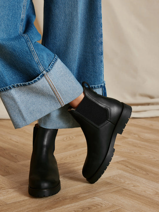 靴 DEVOA Ankle Boots Sheep Skin Mouton 42 Sheepskin Boudica Women's Ankle Boots Black | Fairfax & Favor