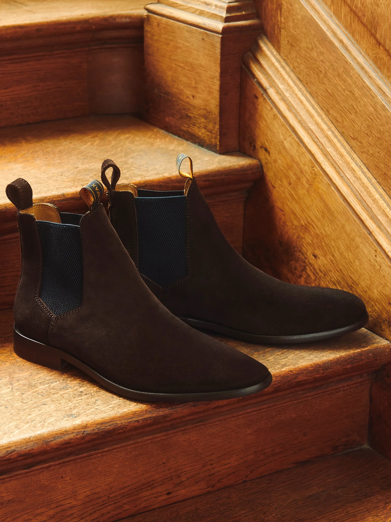 Chelsea - Men's Ankle Boots - Chocolate Suede