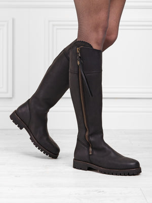 The Explorer - Women's Waterproof Boot - Black Leather, Regular Calf