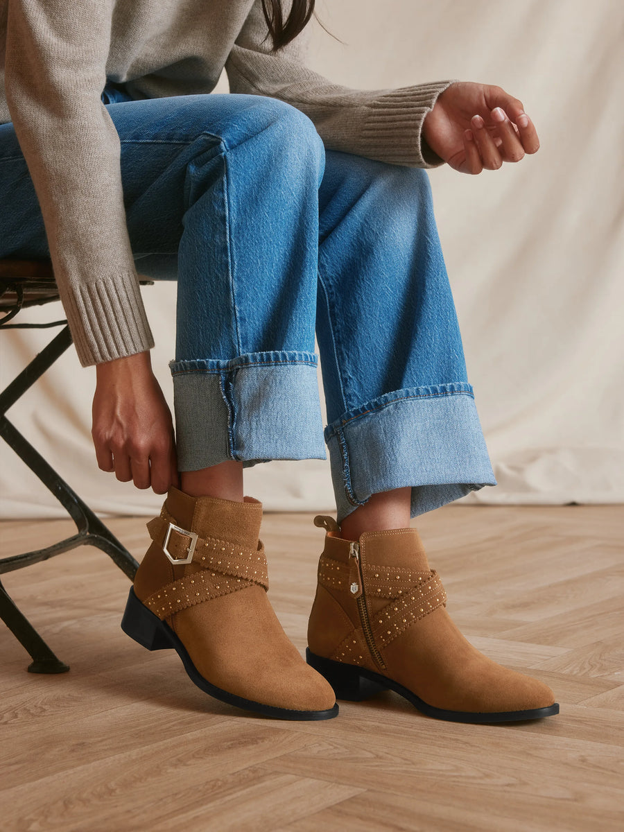 The Frimley - Women's Ankle Boots - Tan Suede