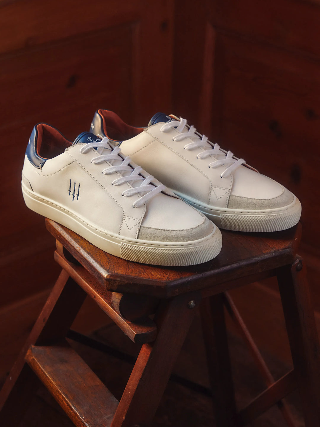 Holbourne - White - Navy & Grey - Trainers