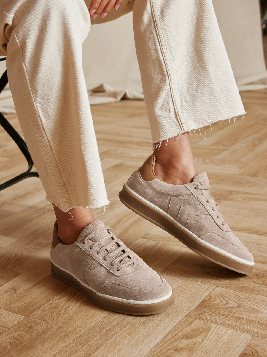 The Kendrick - Women's Trainer - Fawn Suede