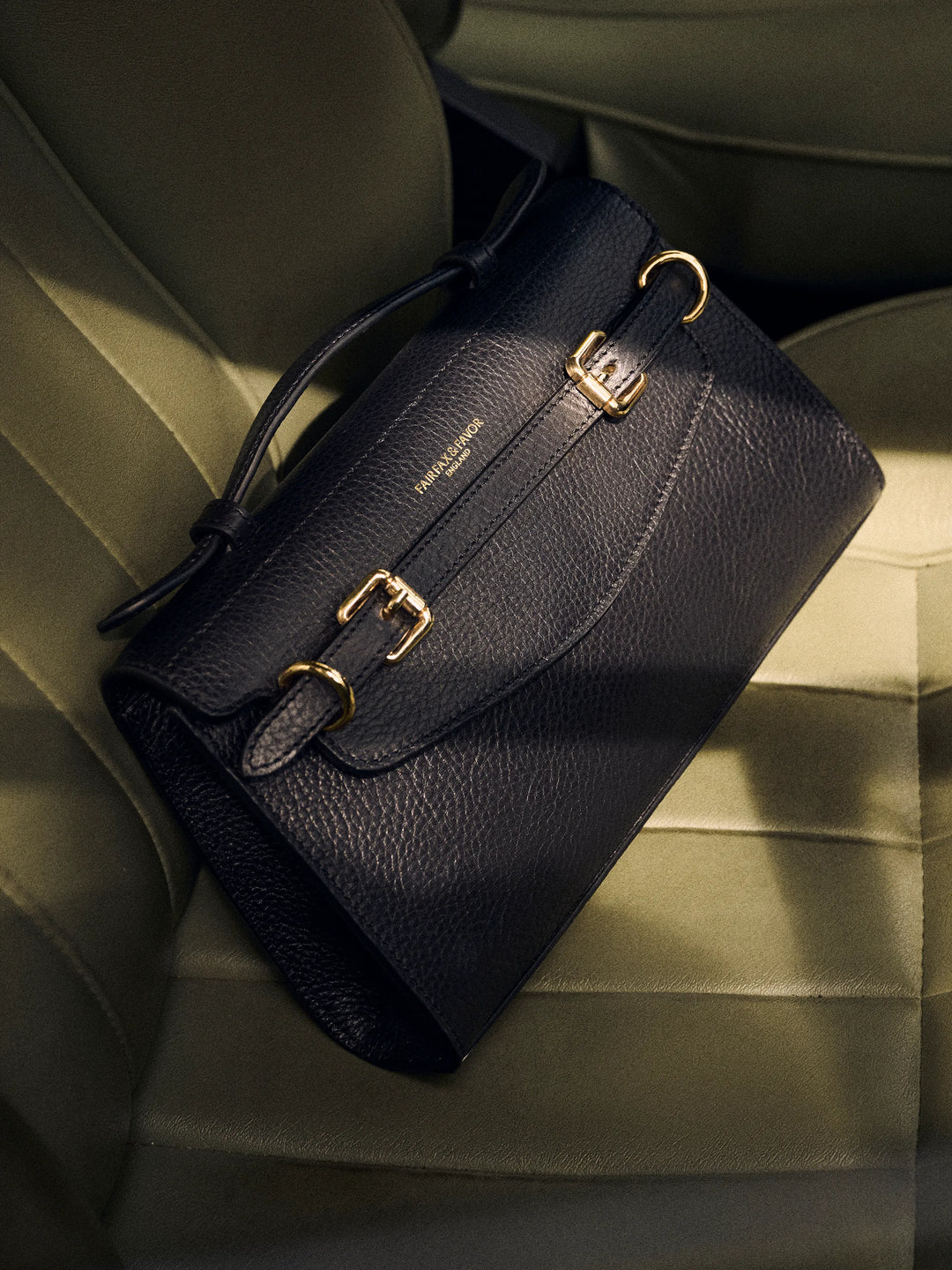 Town & Country - Clutch Bag - Black Pebbled Leather - Bags