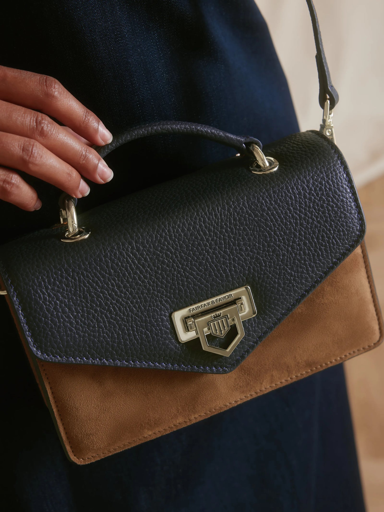 Mini Loxley - Women's Crossbody - Tan & Navy | Fairfax & Favor