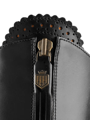 Heeled Regina (Regular Fit) - Black Leather