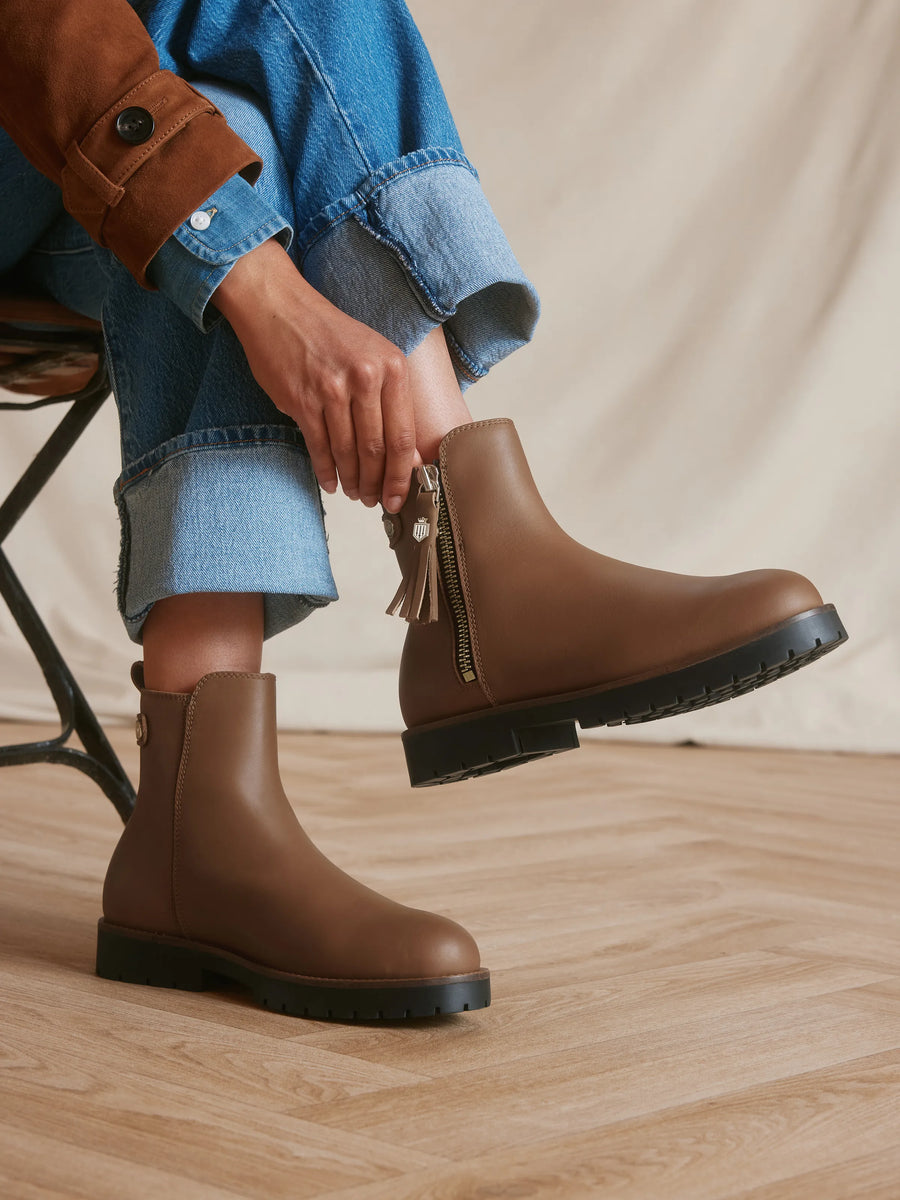 The Oakham - Women's Waterproof Ankle Boots - Oak Leather