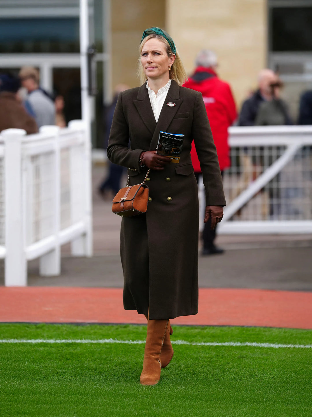 NOVEMBER CHELTENHAM STYLE